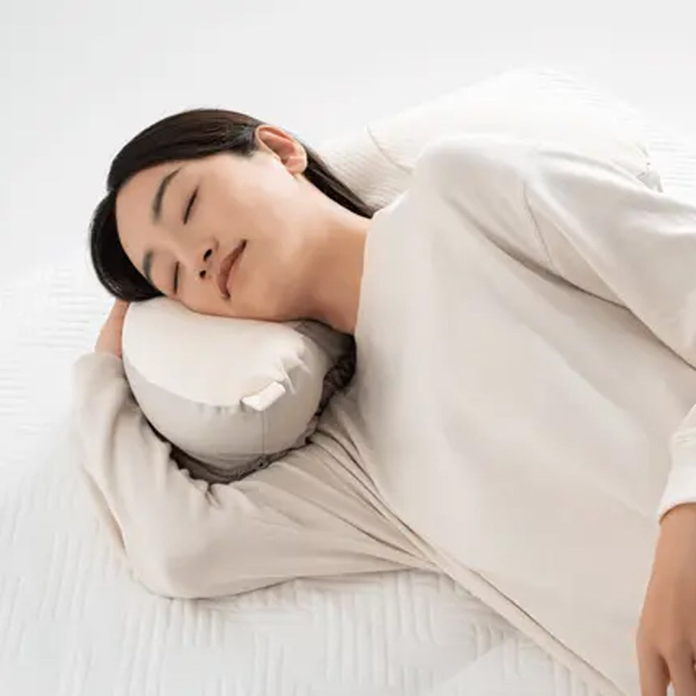 eギフト】cocochi factory 横向き寝専用枕 YOKONEGU ポータブル