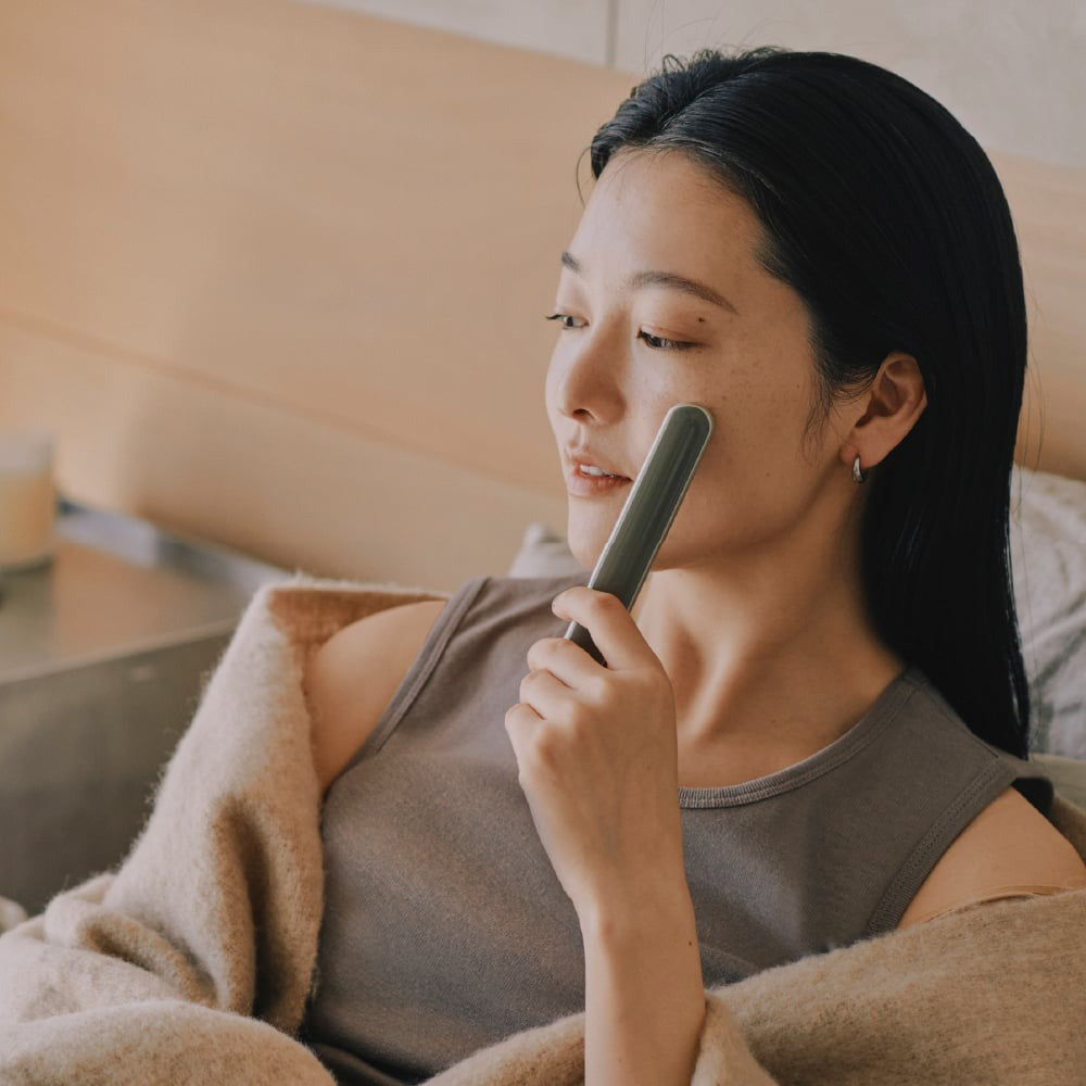 Re・De Suhada スティック美顔器 スペースグレー – AOYAMA GIFT SALON