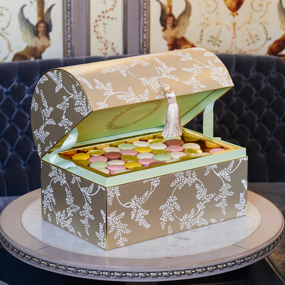 LADUREE ラデュレ クリスマス限定 ゴールド ポット ラデュレ クリスマスコレクション 2024 ラデュレ｜マカロン発祥