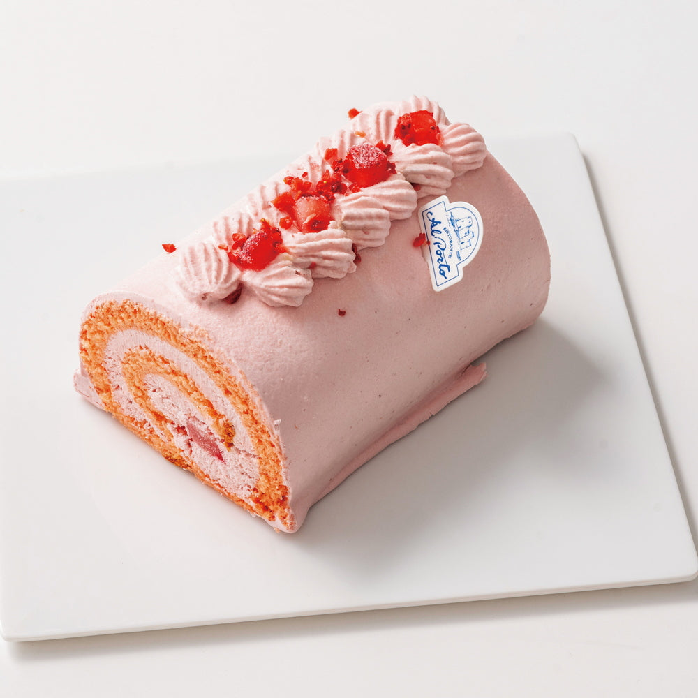 西麻布アルポルト　片岡護監修　いちごとマスカルポーネのクリームのロールケーキ
