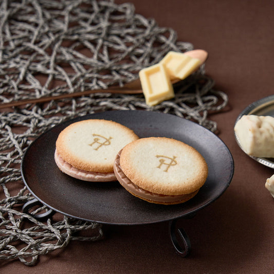 ピエール・エルメ・パリ　ラングドシャ＆クラクラック　9個　eギフト