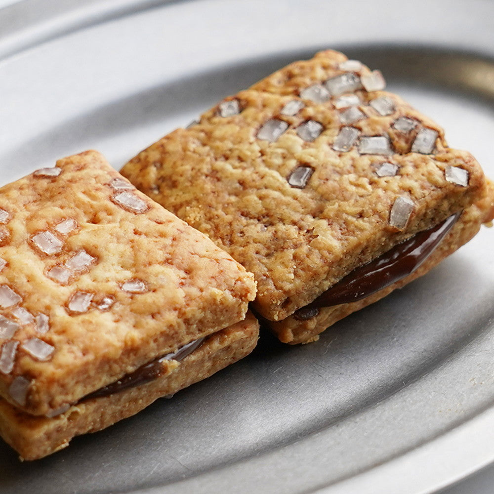 「BLOCK BLOCK TOKYO」ザクッとろチーズクッキー プチギフト(チョコレート2個)　eギフト