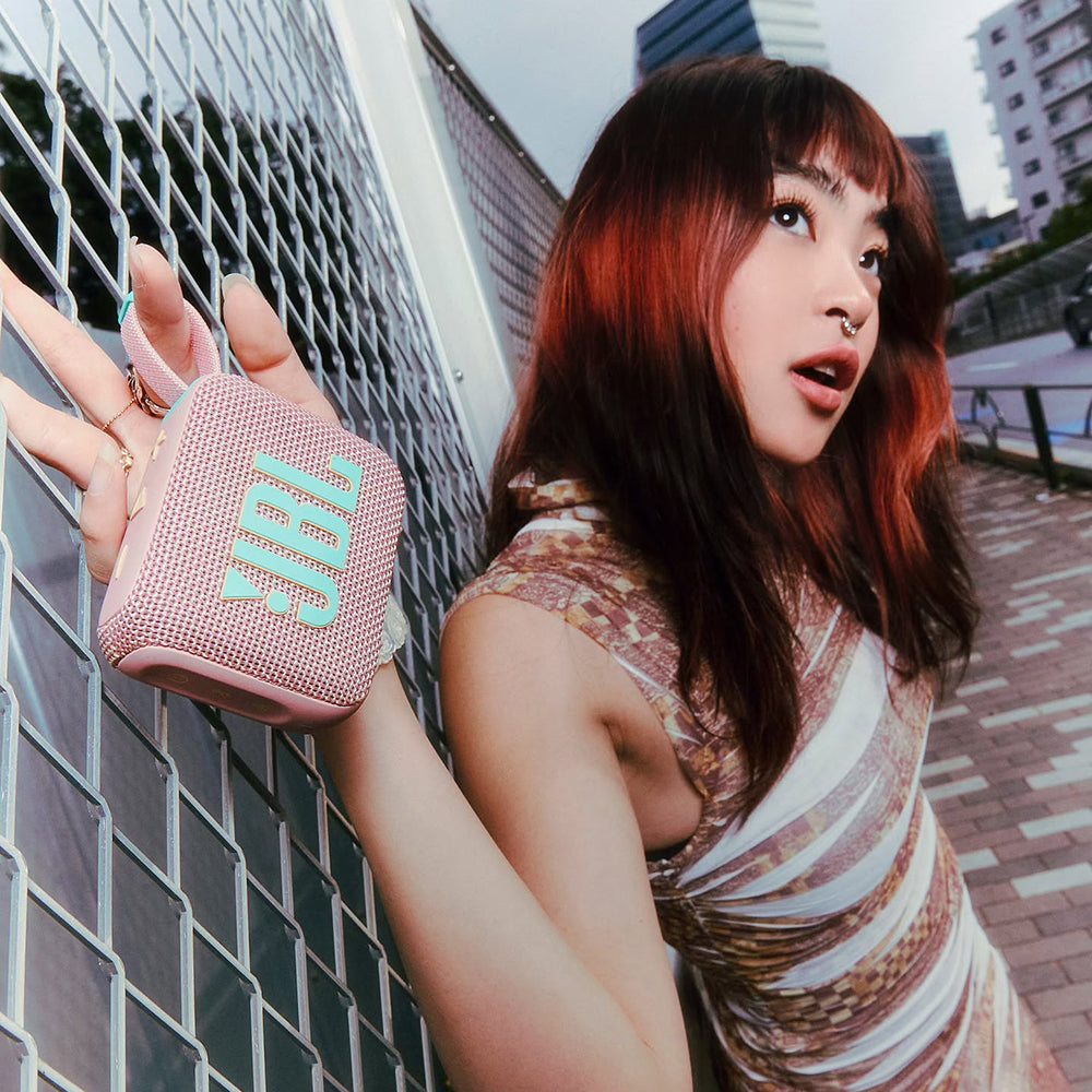 JBL　ウルトラポータブルBluetoothスピーカーGo 4　SWASH PINK　eギフト