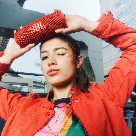 JBL　防水ポータブルスピーカーFLIP 7Red　eギフト
