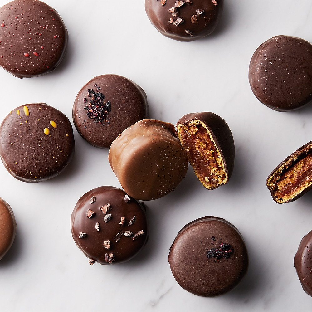 セバスチャン・ブイエ　マカリヨン12個　ギフトカード