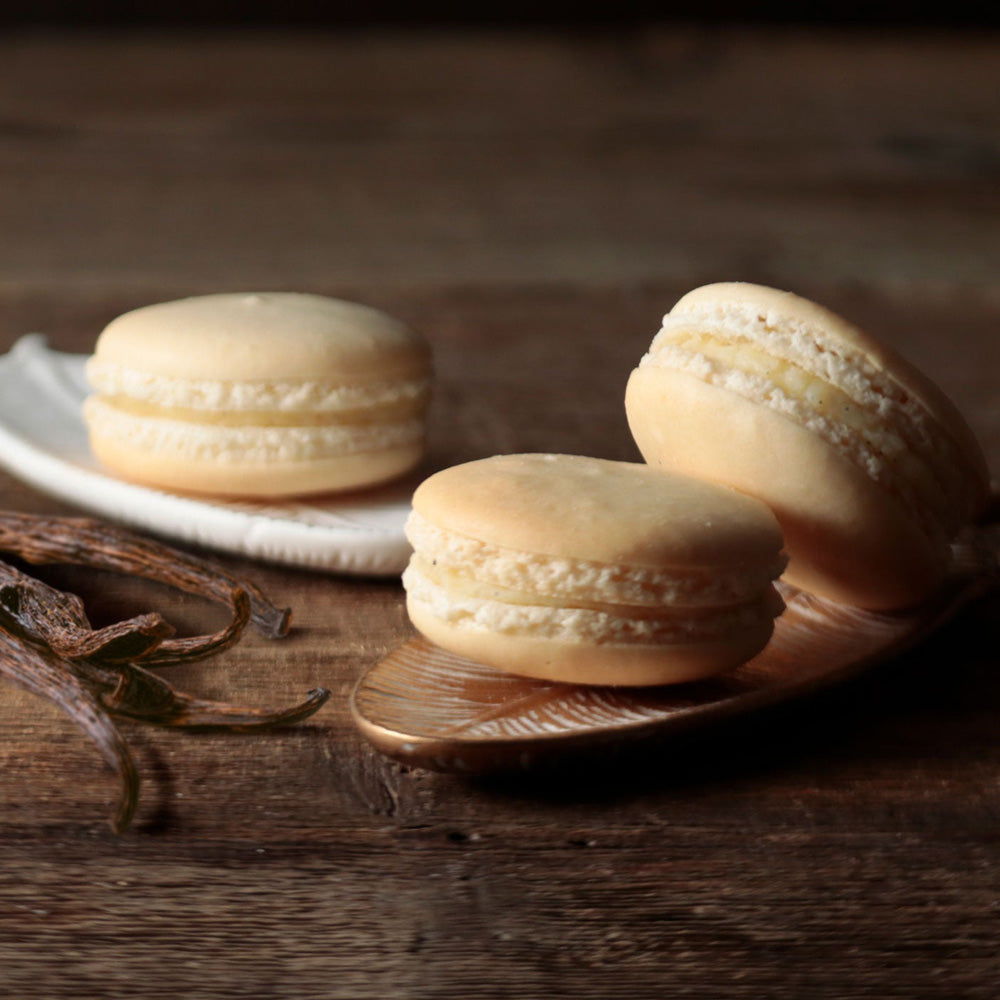 セバスチャン・ブイエ マカロン12個 ギフトカード – AOYAMA GIFT