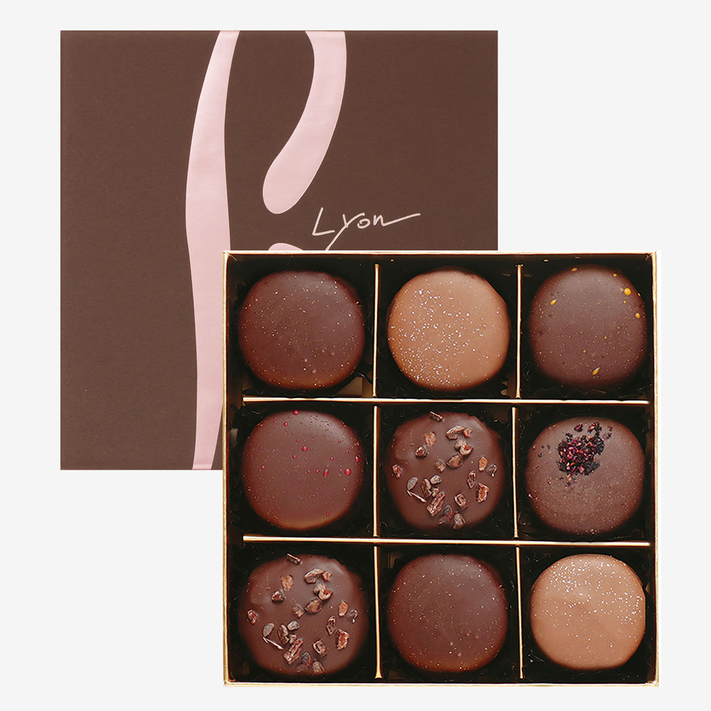 ギフトカード】セバスチャン・ブイエ マカリヨン 9個 – AOYAMA GIFT SALON