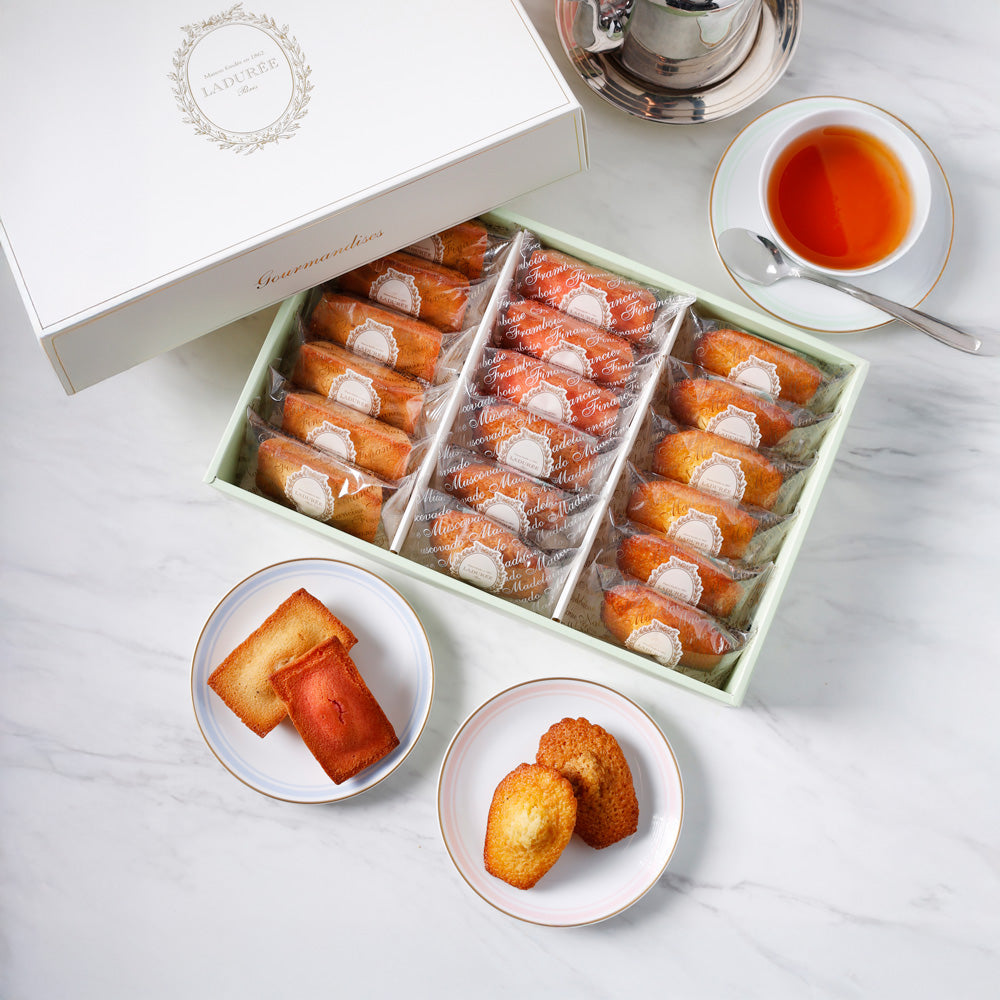 LADUREE（ラデュレ）コフレ・フィナンシェ＆マドレーヌ 18個入り　ギフトカード