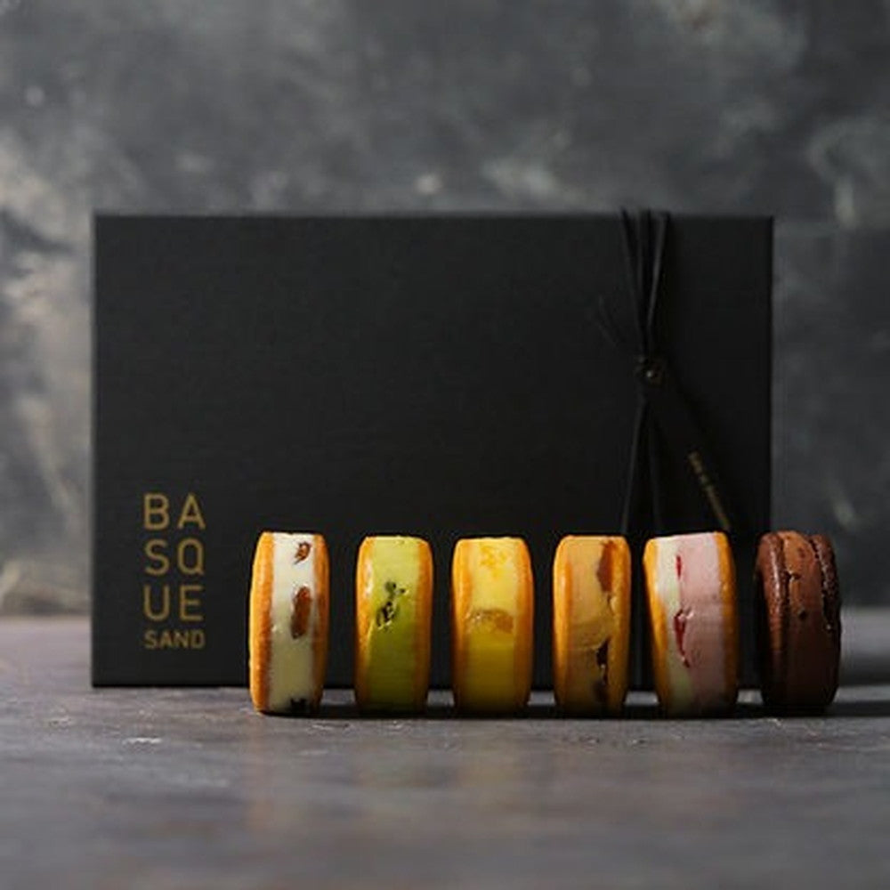 バターサンド LIFE IS PATISSIER バターサンド ギフトカード – AOYAMA GIFT SALON