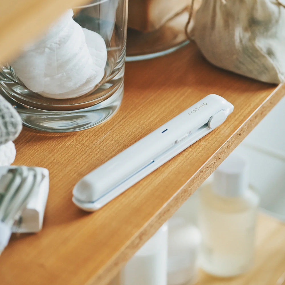 FESTINO（フェスティノ）USB スタイリング ヘアアイロン ホワイト　eギフト