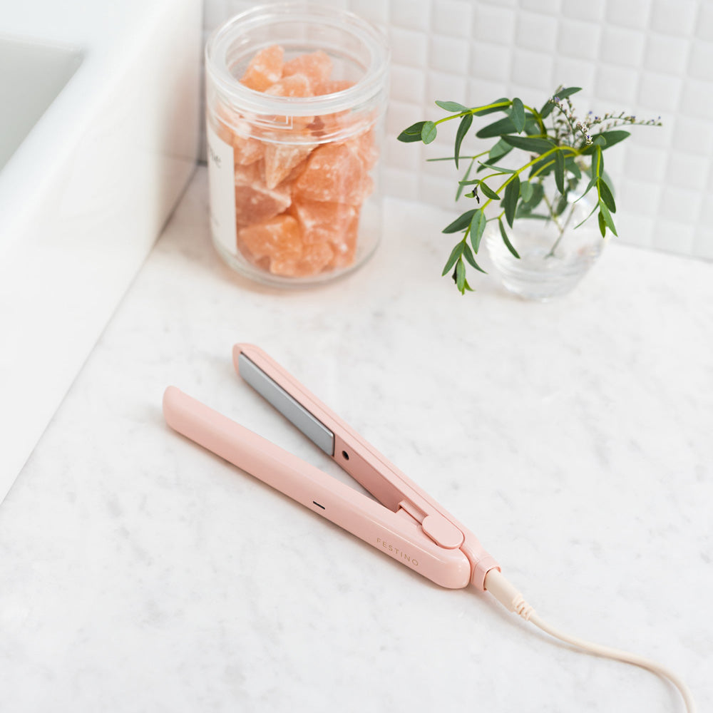 FESTINO（フェスティノ）USB スタイリング ヘアアイロン ホワイト　eギフト