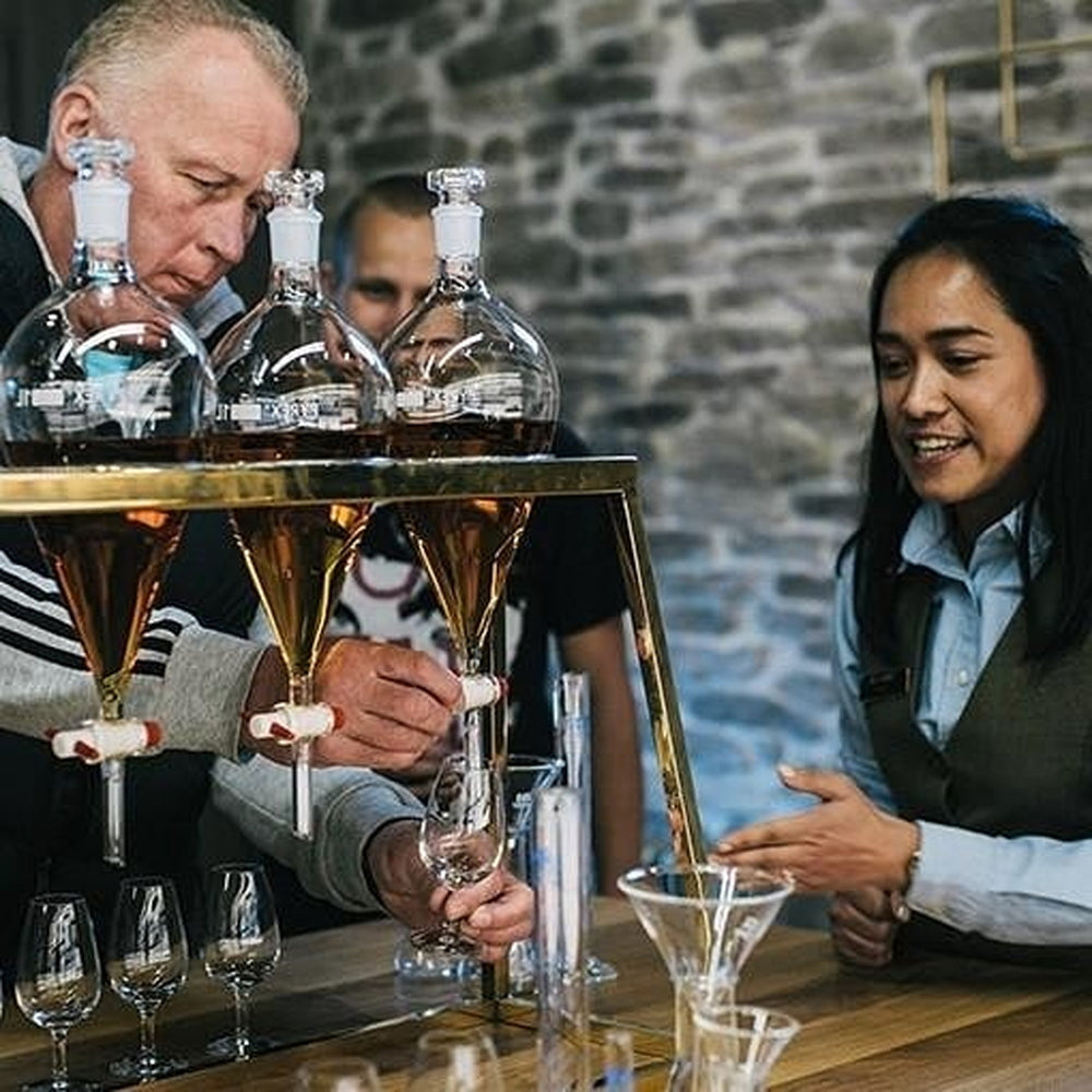 1801年創業スコッチ・ウイスキー シーバスリーガル ミズナラ 12年 箱入