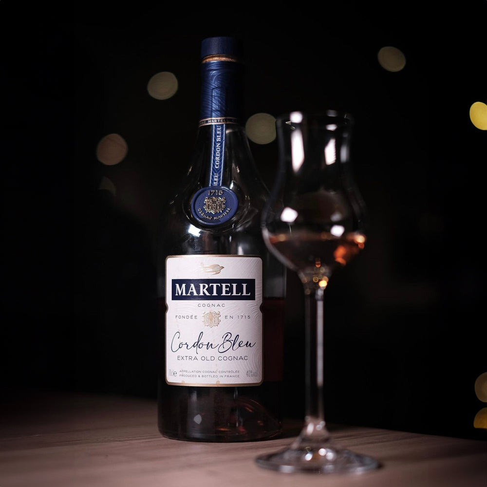 eギフト】1715年創業コニャック マーテル コルドンブルー 箱入 700ml