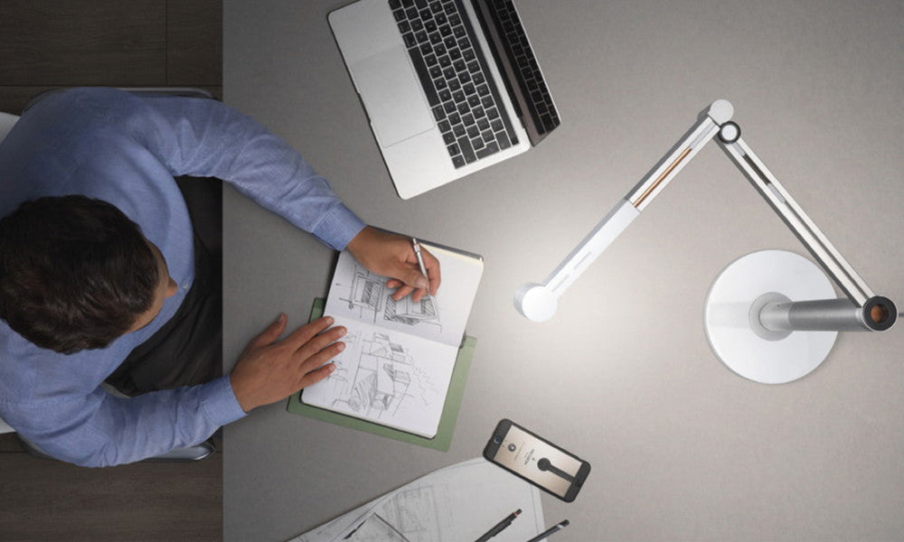 ダイソン　Dyson Solarcycle Morphデスクライト